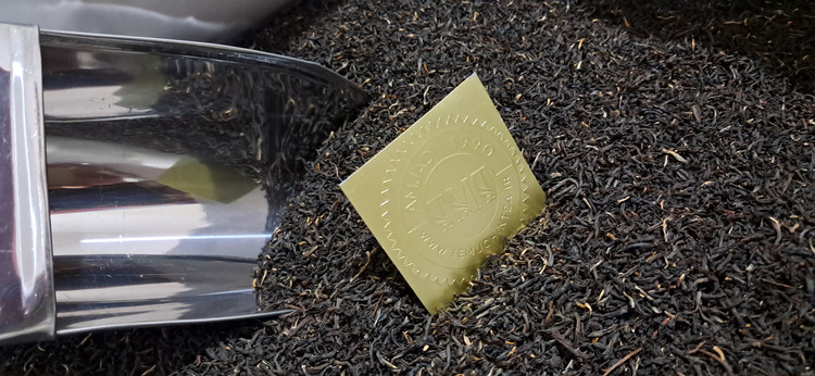 چای چکش سبز اصلی شرکت اکبر برادر،باروتی یک کیلوگرمی